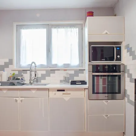 Private In Beautiful Lambersart